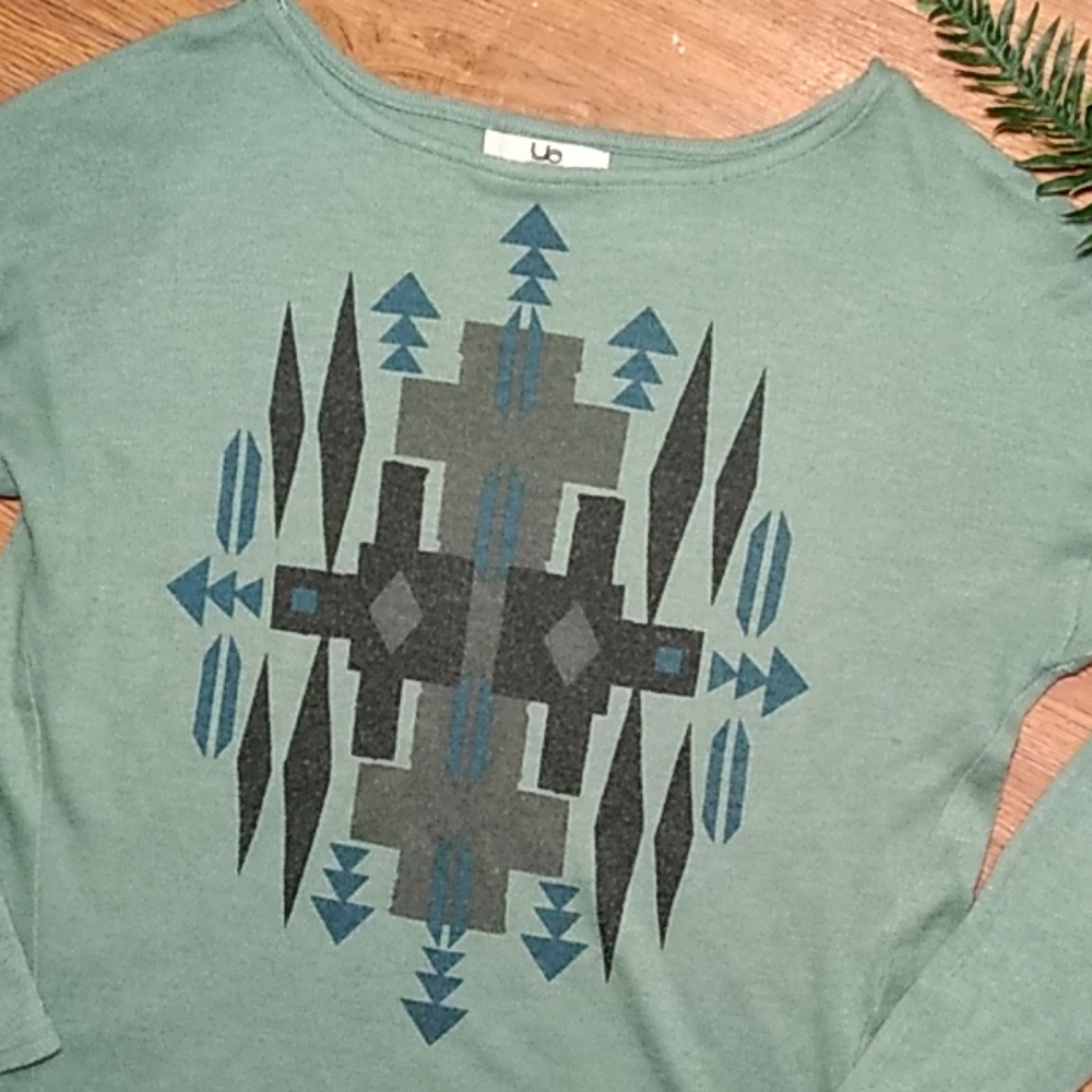 Ya Los Angeles Lightweight Sweater - Picture 2 of 6